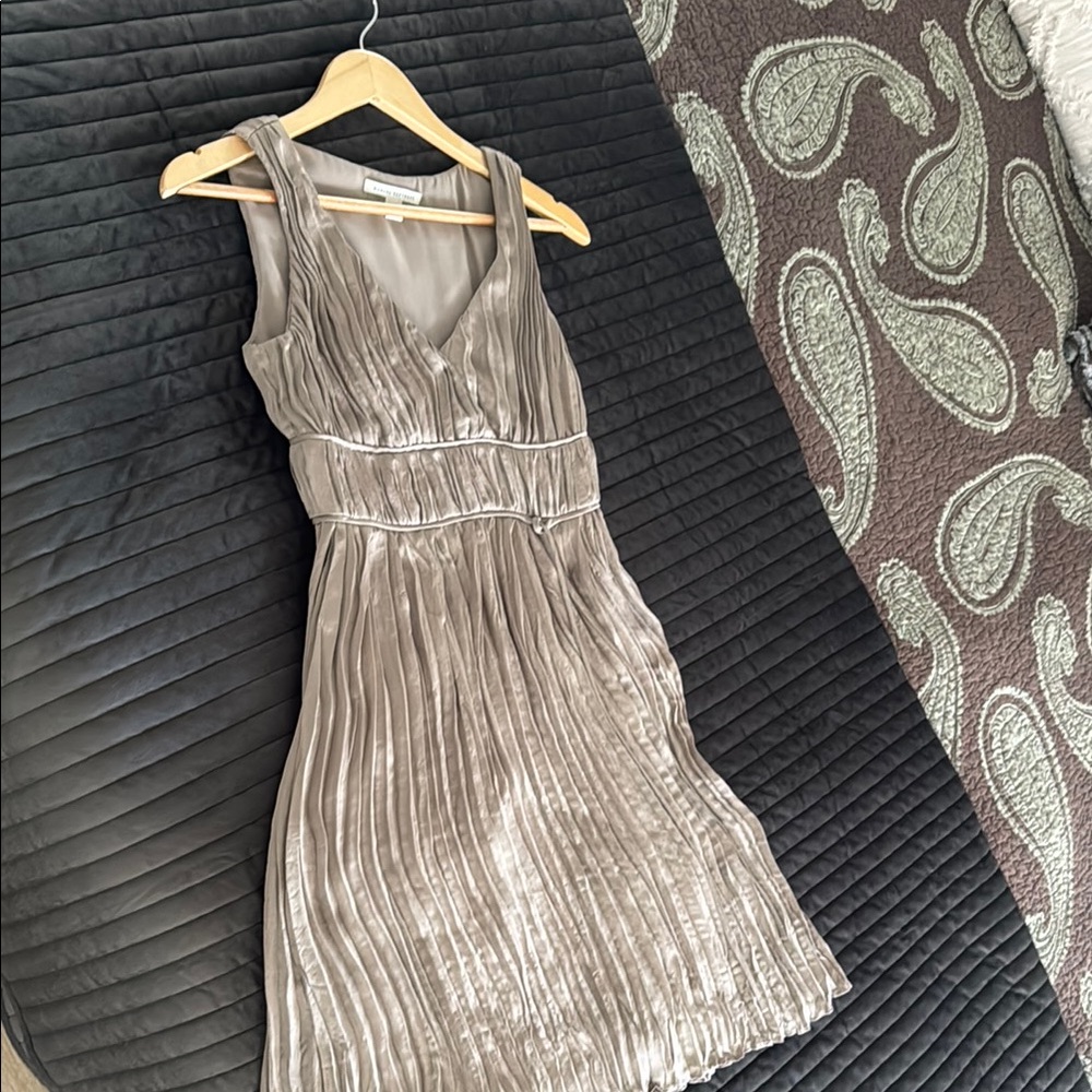 Banana Republic Silver Pleated Sundress for Weddings Size 0